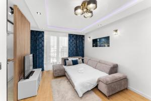 Tauron Arena Chic Apartment by BookingHost