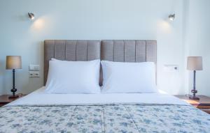 Deluxe Suite Sea View room in Orizontas Residencies