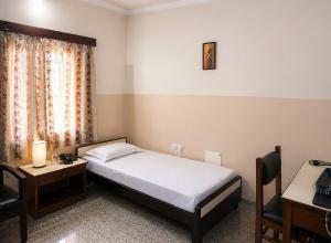 Hotel Rajdhani - Best Family Hotel in Pavagadh and in Halol GIDC