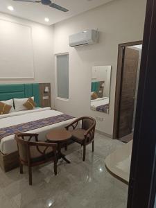 Le Mirage Hotel Chandigarh Zirakpur