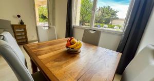 Secure parking - 10 min walk from the city walls