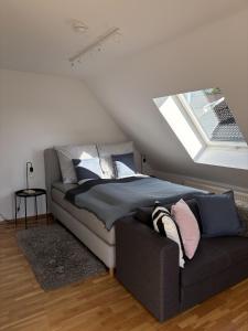 Moderne Ferienwohnung mit Seeblick in Herrsching