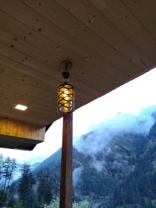The Midhimalayan Jibhi