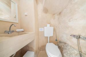 Thera Bliss "Olive Tree" Suite Private Pool by ΜΡS