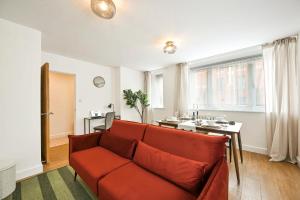 Spacious 2-Bed Clerkenwell Flat with Terrace