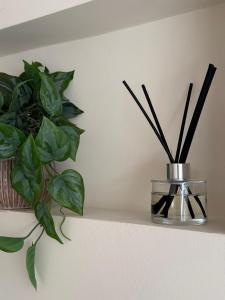 Stylish 4 Bed House Central Reading - Free Parking