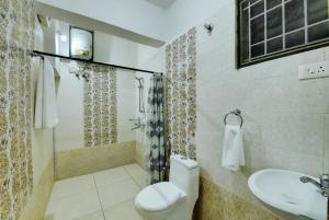 AVM Comfort Inn - Boutique Hotel near Omni Bus Stand & Gandhipuram with Semi-Office Setup
