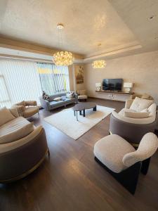 Homes by Mamji