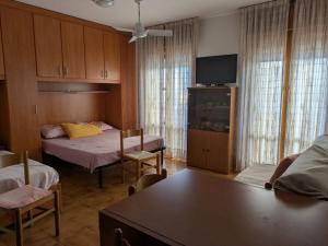 Great studio near the beach