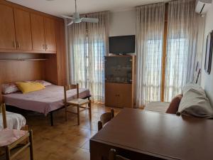 Great studio near the beach