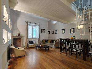 Borgo San Jacopo Deluxe by 360Rentals