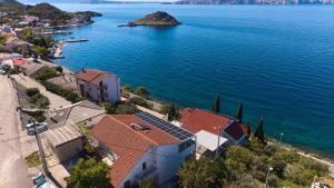 Apartment Mediera sea view 1 by Villas Guide