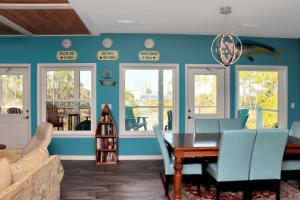 Dolphin Daze by Pristine Properties Vacation Rentals