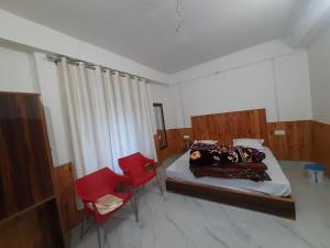 Dholadhar Hotel & Restaurant