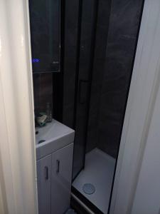 Single Cosy Room near CBS Arena and M6 in CV6 4DF