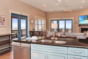 The Blue Turtle by Pristine Properties Vacation Rentals