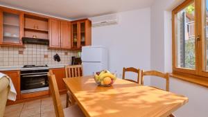 Apartment Mediera sea view 3 by Villas Guide