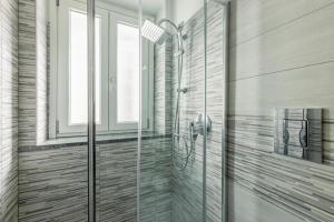 Aura Milanese Milano