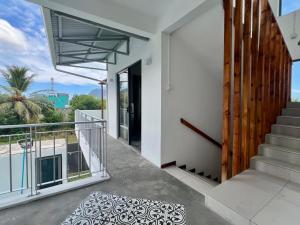 Le Morne Base - Stylish, Pool & Rooftop