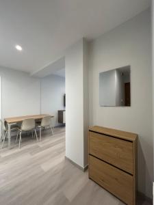 SP6 Athens Family Suite
