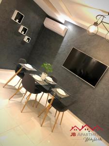 JB Apartment -B18-