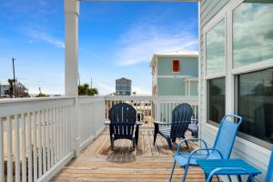 Rhapsody in Blues by Pristine Properties Vacation Rentals