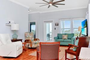 Rhapsody in Blues by Pristine Properties Vacation Rentals