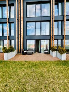 Pratum Pink&Blue Mikołajki - Apartament 2 Glamour z widokiem na jezioro