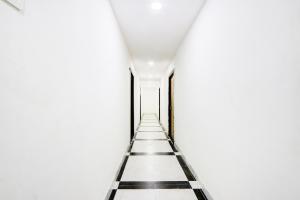 Hotel O Green Light Inn