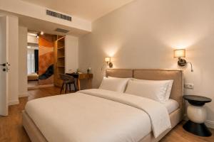 Luxury Apartment with Parking - Self Check in- North Bucharest