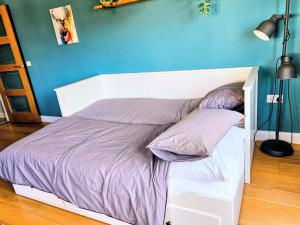 Swn Y Saith, dog-friendly stay in Tresaith