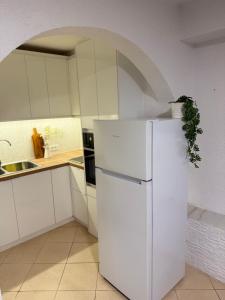 Aphrodite apartments