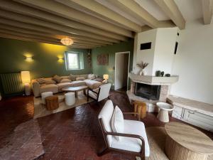 Grand gîte avec piscine chauffée & Sauna proche Loire & Chambord