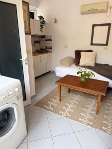 Aphrodite Studio Apartment