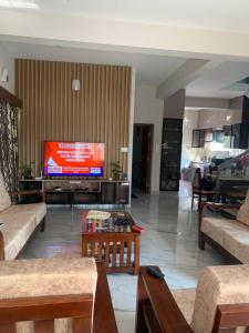 Luxury 3BR Villa in Godrej Reserve Near Airport