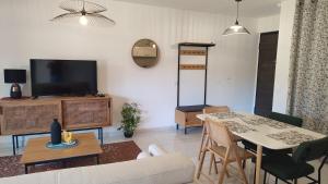 " Le PIALI" superbe appartement neuf, terrasse en rez-de-jardin sur les hauteurs de Bonifacio