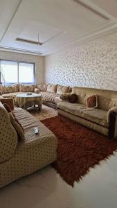 AL Nakhel Golden Leaf Apartment