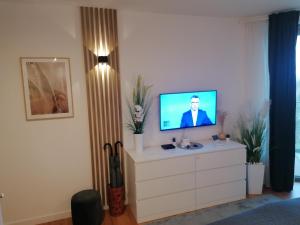 PINEA Apartament z widokiem na morze z basenem i SPA przy plaży