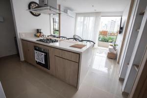 Apartamento Resort Con Terraza y Vista A La Piscina Santa Marta, Rodadero Sur
