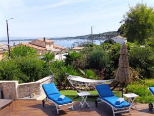 Superbe Villa 5 étoiles PresquÎle de Giens la Madrague Rita la Villa dOr vue mer piscine