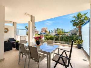 Exquisito by Edeal HOMES