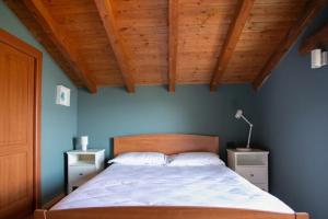 Lake Iseo View Retreat - Quiet & Nature