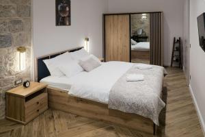Stone Vista Luxury Apartment