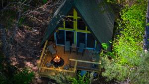 Whimsical A-Frame Secluded Feel, Close to Town