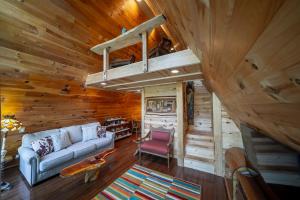 Whimsical A-Frame Secluded Feel, Close to Town