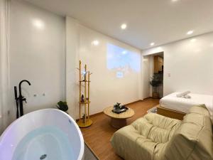Uh Homestay Thảo Điền
