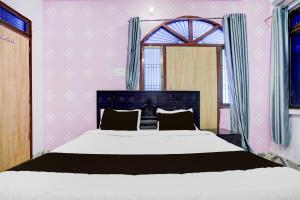 Hotel O City 99 Stay Inn Sarnath station