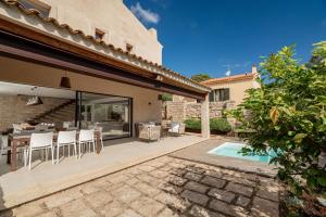 Villa dell800 con Jacuzzi Privata - San Pantaleo