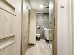 Reja Beige Apartment by BookingHost