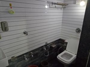 Hotel Skyhigh - Hotel Tushar